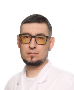 Попович Роман Сергеевич невролог